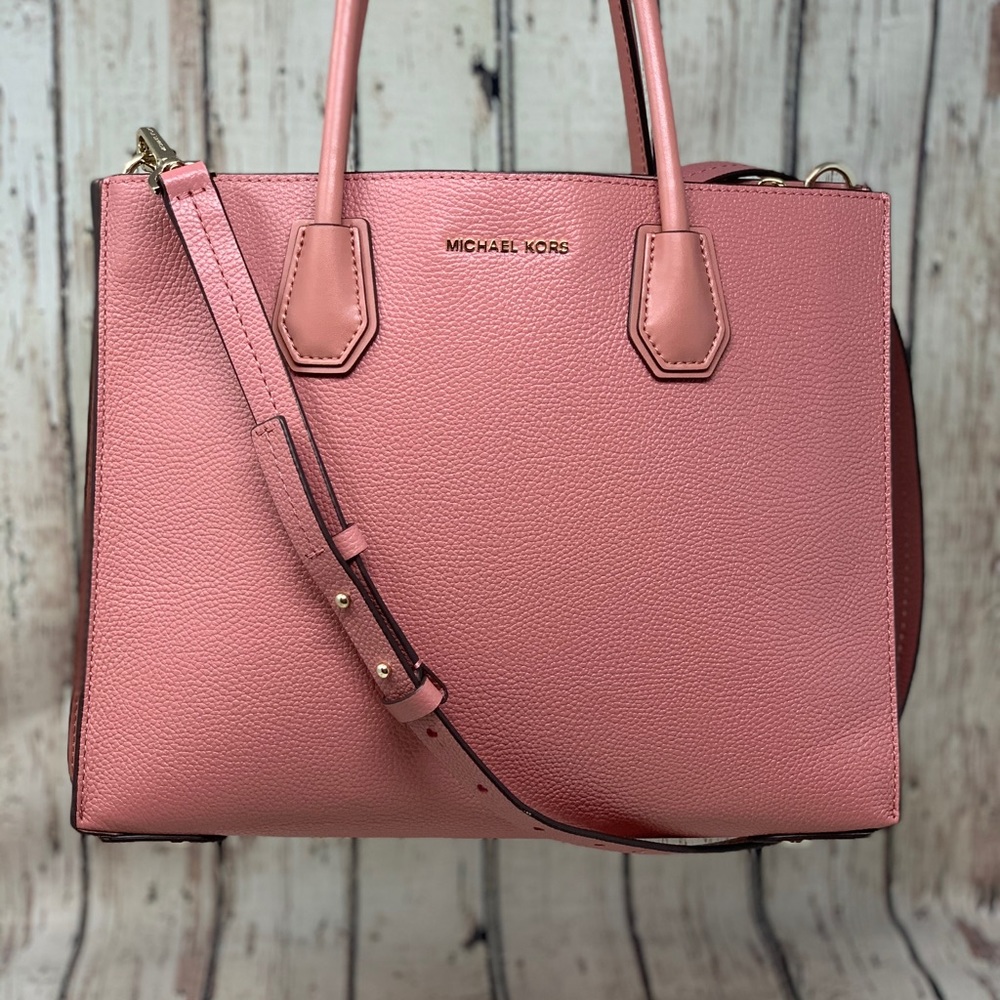 Michael Kors Mercer Lg Accordion Convertible Tote